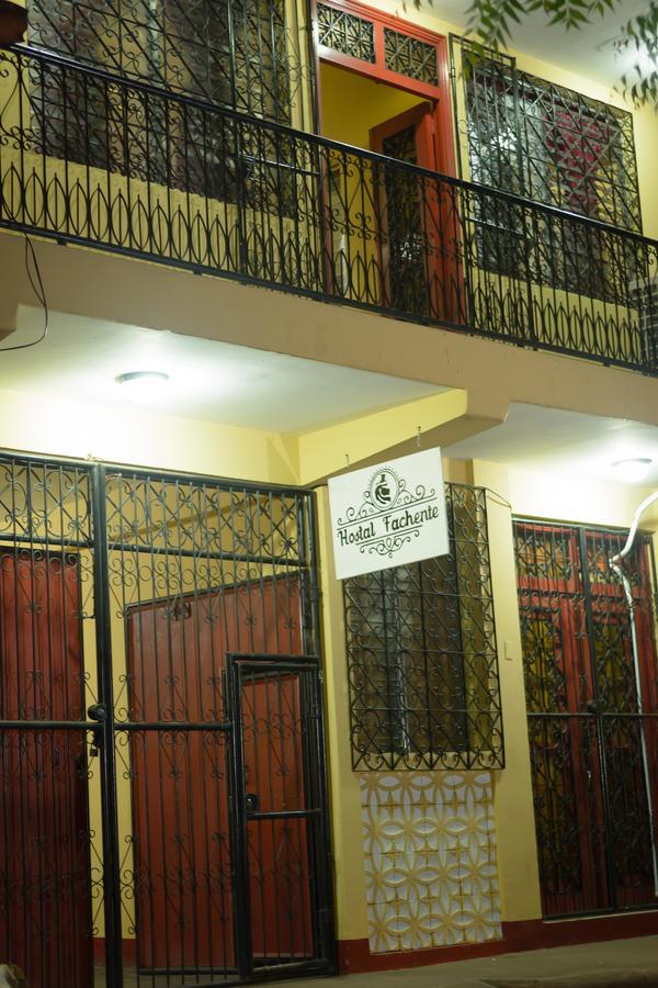 León Hostal Fachente المظهر الخارجي الصورة